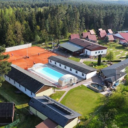 Raj Sportovni A Rekreacni Resort Branzez Kněžmost Eksteriør bilde