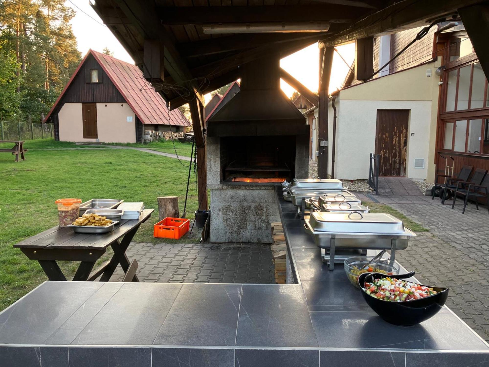 Raj Sportovni A Rekreacni Resort Branzez Kněžmost Eksteriør bilde